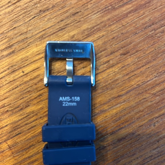 Mens Fossil Watch, stainless steel with navy rubber band - Picture 5 of 5